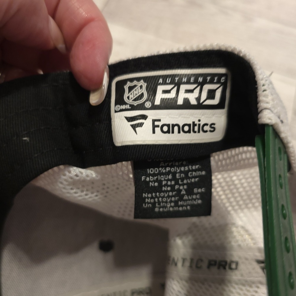 Minnesota Wild Fanatics Snap-Back Hat Unisex Black/White‎ Used - Picture 5 of 5